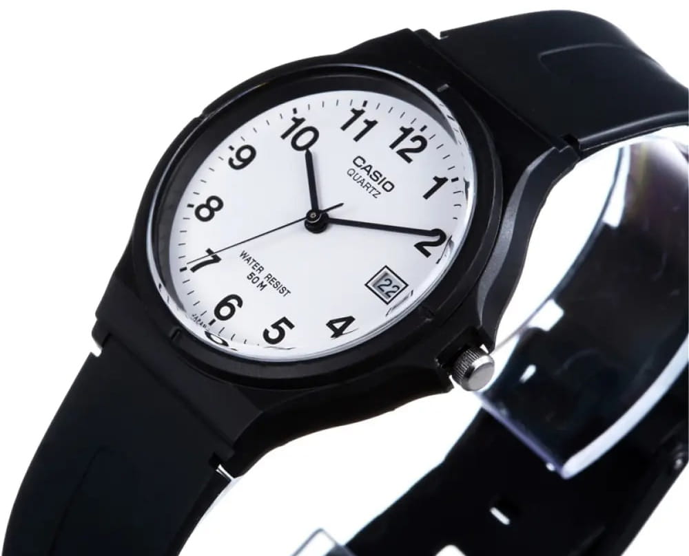 Casio MW-59-7BVEG женские часы застежка крупным планом