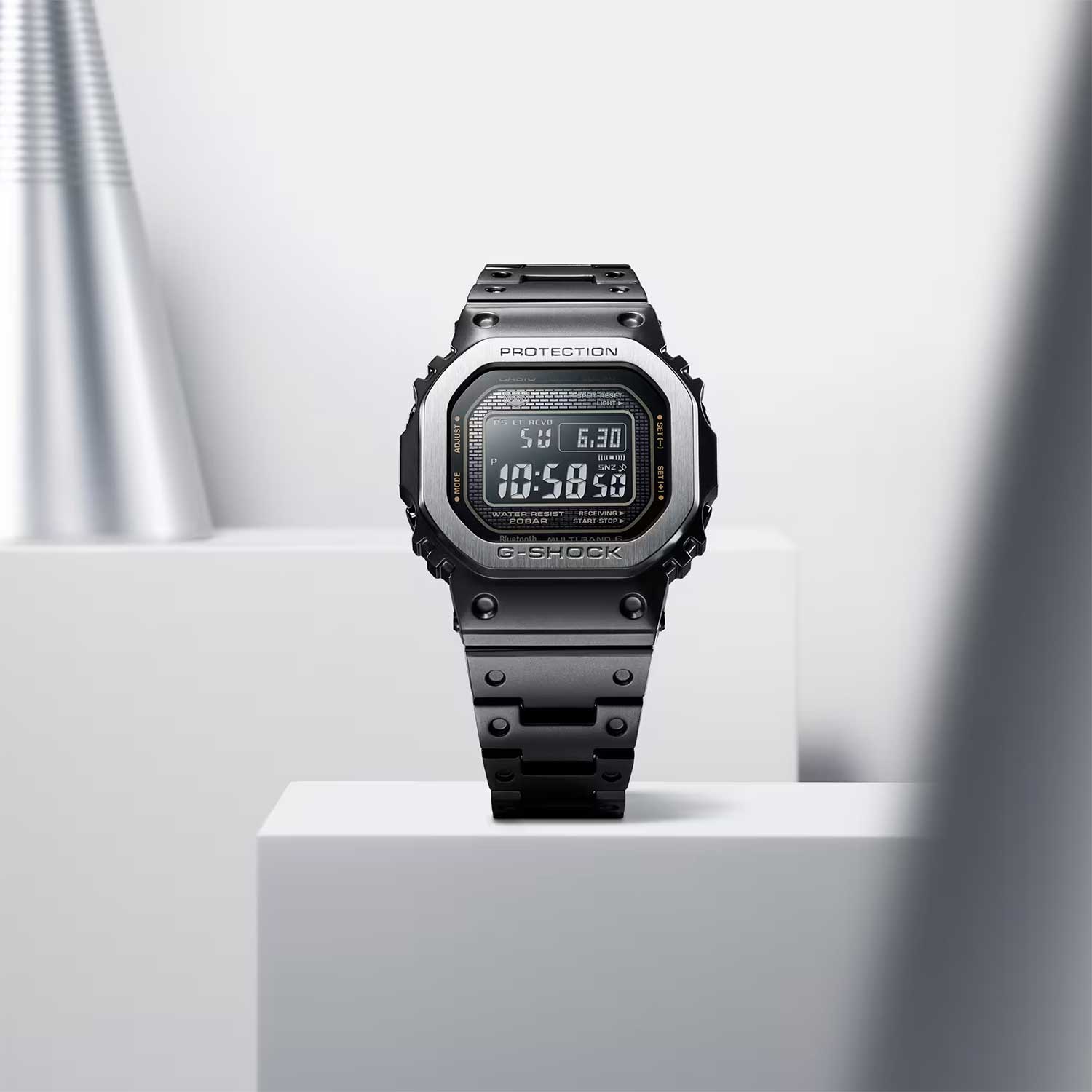 Casio GMW-B5000MB-1E мужские часы застежка крупным планом