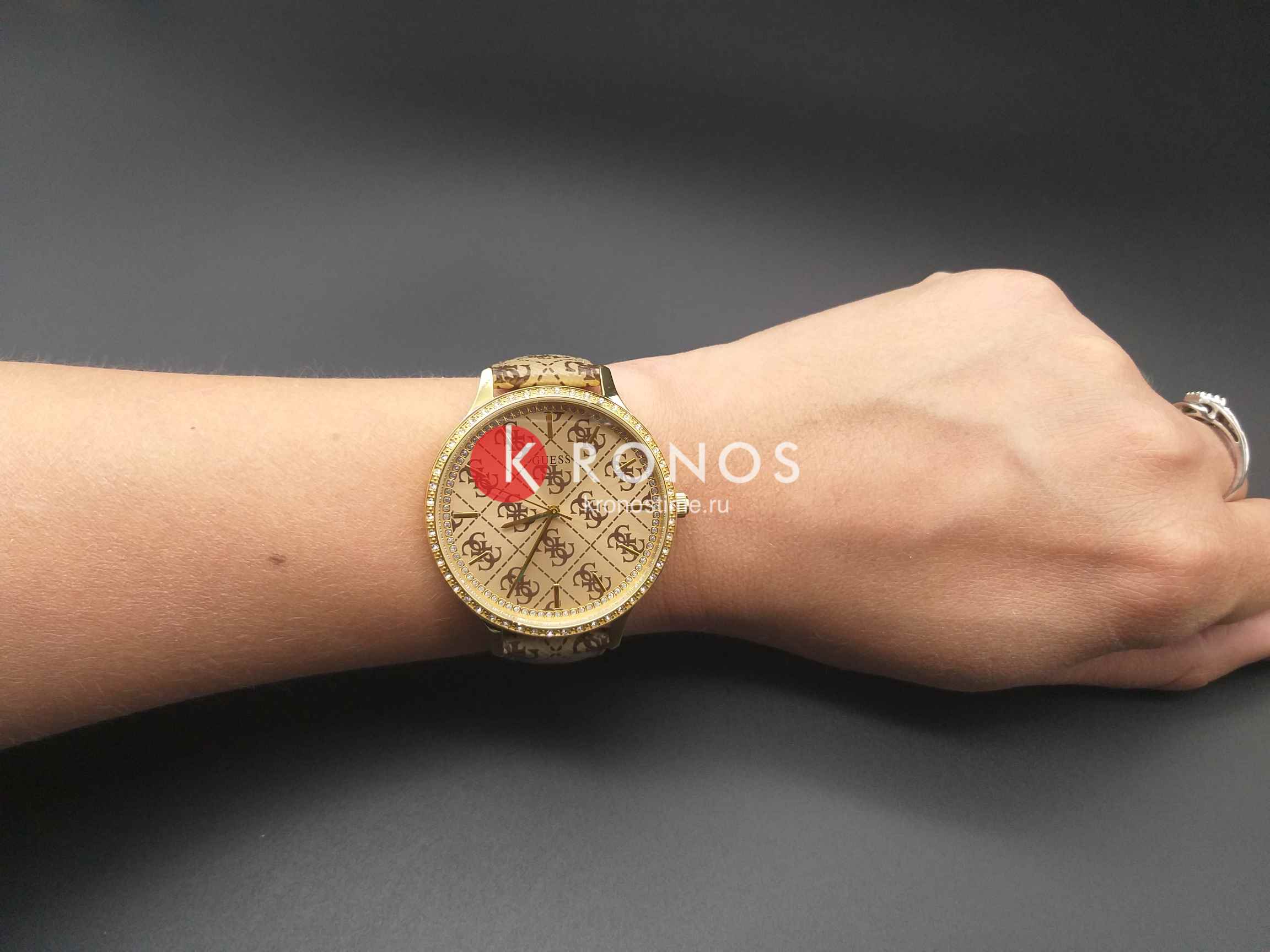 Оригинальные часы Guess Guess  W1229L2 кварцевые калибр механизма  общий вид