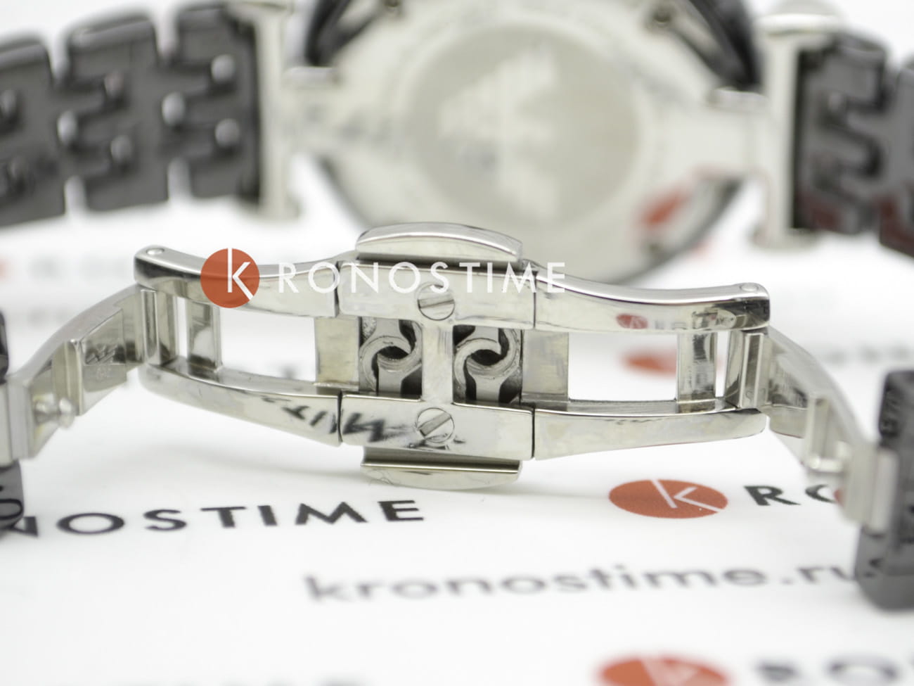 Emporio Armani AR1487 женские часы застежка крупным планом