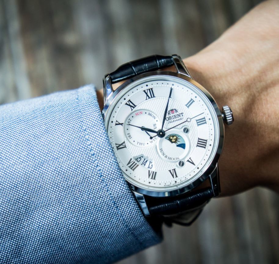 Orient Orient AK00002S (FAK00002S), sun and moon япония мужские часы на браслете кожаный боковой вид