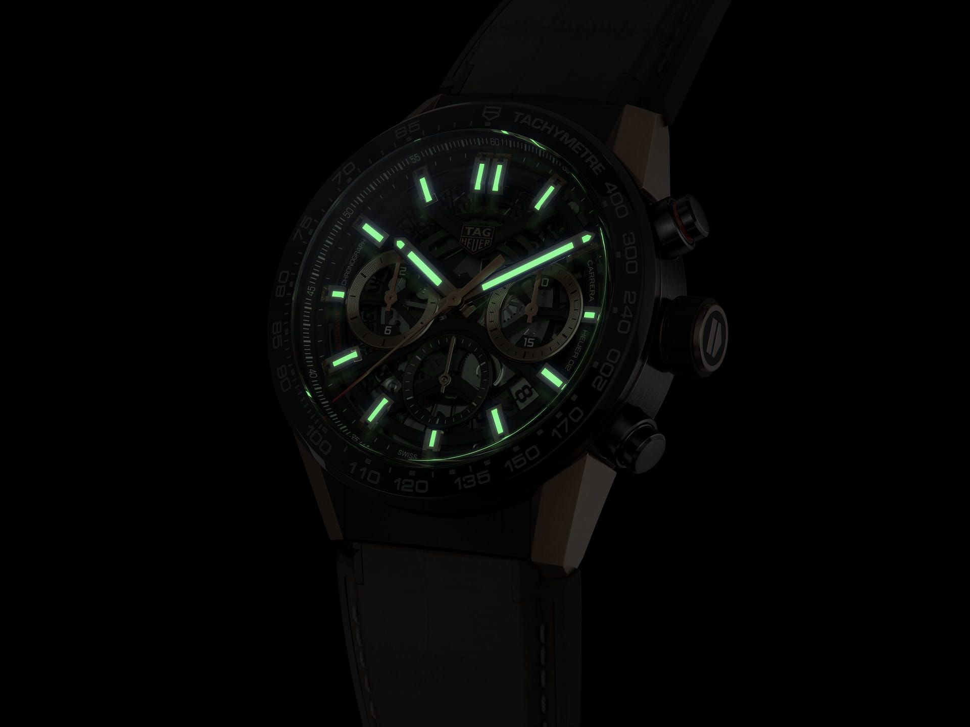 TAG Heuer TAG Heuer Carrera CBG2050.FC6426 механические мужские часы часы крупный план черный циферблата