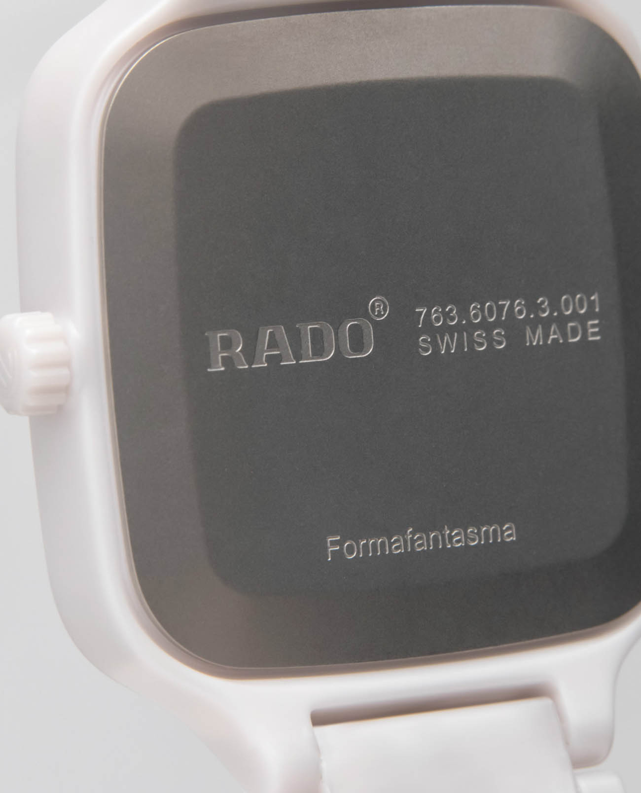 Rado R27076012 мужские часы застежка крупным планом