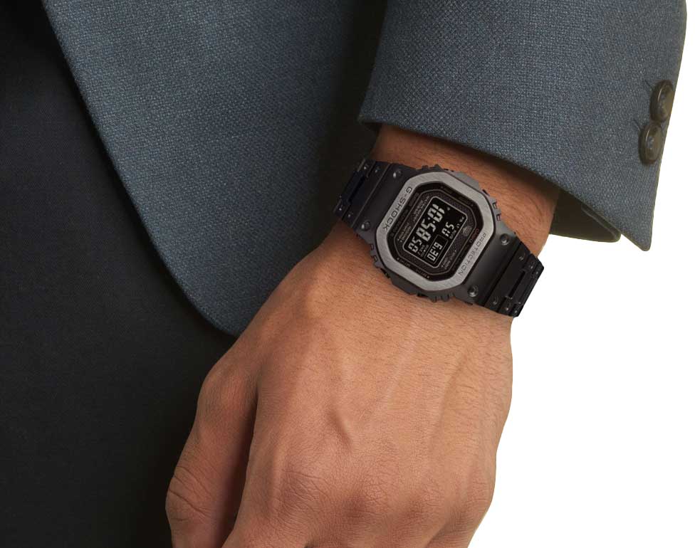 Casio Casio G-Shock GMW-B5000MB-1E GMW, наручные мужские часы фото под углом