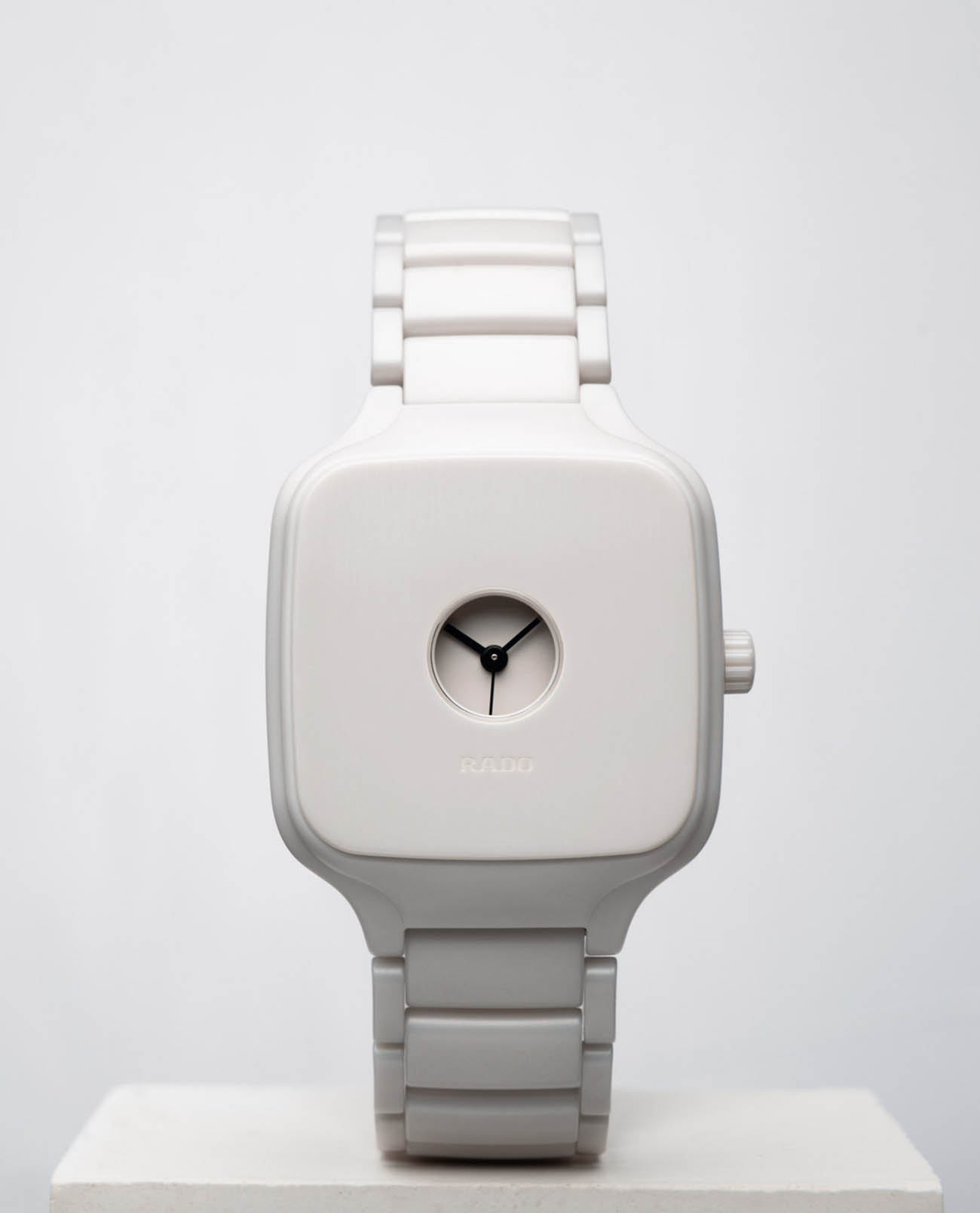 Rado Rado True Square FormaFantasma R27076012 мужские часы белый циферблат на запястье