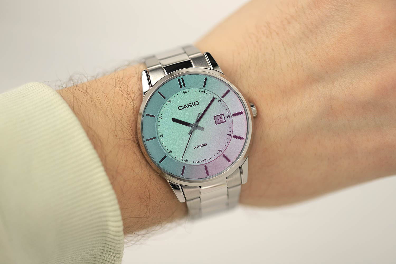 Casio Casio Collection MTP-E605D-7E , наручные мужские часы фото под углом