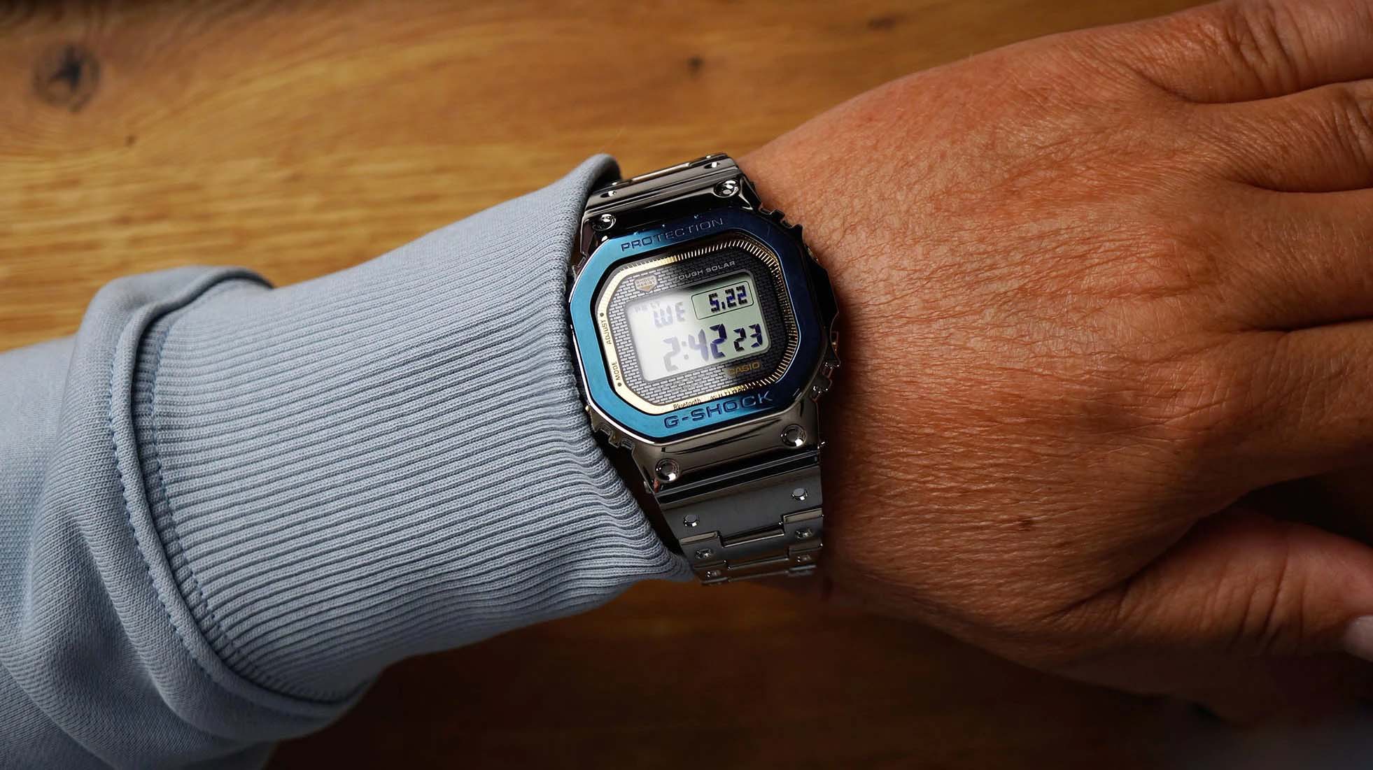 Casio Casio G-Shock GMW-B5000SS-2 лимитированной серии, наручные мужские часы фото под углом