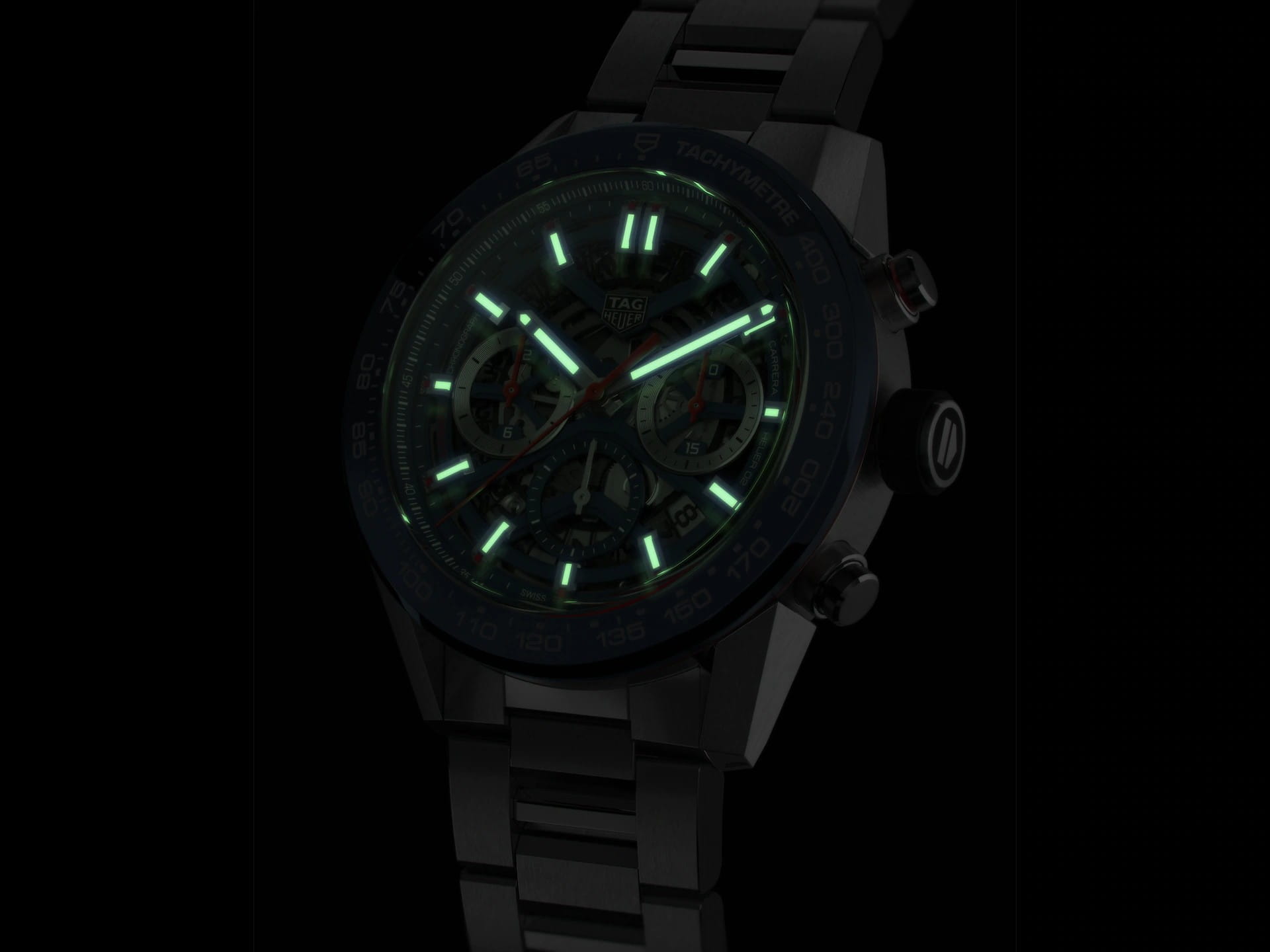 TAG Heuer TAG Heuer Carrera CBG2A11.BA0654 механические мужские часы часы крупный план синий циферблата
