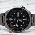 Seiko Seiko 5 Sports SRPD65K1 механические мужские часы часы крупный план черный циферблата