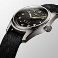 Longines L38101532 мужские часы застежка крупным планом