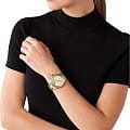 Michael Kors Michael Kors Everest MK7210 , наручные женские часы фото под углом
