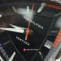 Часы Hamilton Ventura Elvis80 Quartz H24551131 фото 3