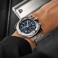 Breitling Breitling Avenger Chronograph GMT 45 A24315101C1A1 мужские часы синий циферблат на запястье
