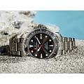 Certina C0324074408100 наручные мужские часы застежка крупным планом