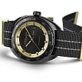 Hamilton H35425730 наручные мужские часы застежка крупным планом
