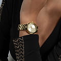 Guess GW0613L2