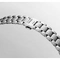 Longines L23574076 женские часы застежка крупным планом