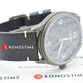 Tissot T1164103606700 наручные мужские часы застежка крупным планом