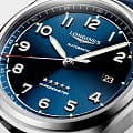 Longines Longines Spirit  L3.810.4.93.0 механические мужские часы часы крупный план синий циферблата