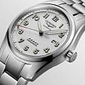 Longines Longines Spirit L3.811.4.73.6 механические мужские часы часы крупный план белый циферблата