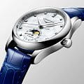 Longines L24094870 женские часы застежка крупным планом