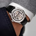 Hamilton H42555151 мужские часы застежка крупным планом