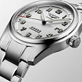Longines L38114739 наручные мужские часы застежка крупным планом